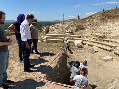 Kaymakamımız Sayın Abdullah DEMİRDAĞ Pompeiopolis Antik Kenti'ni ziyaret ettiler.